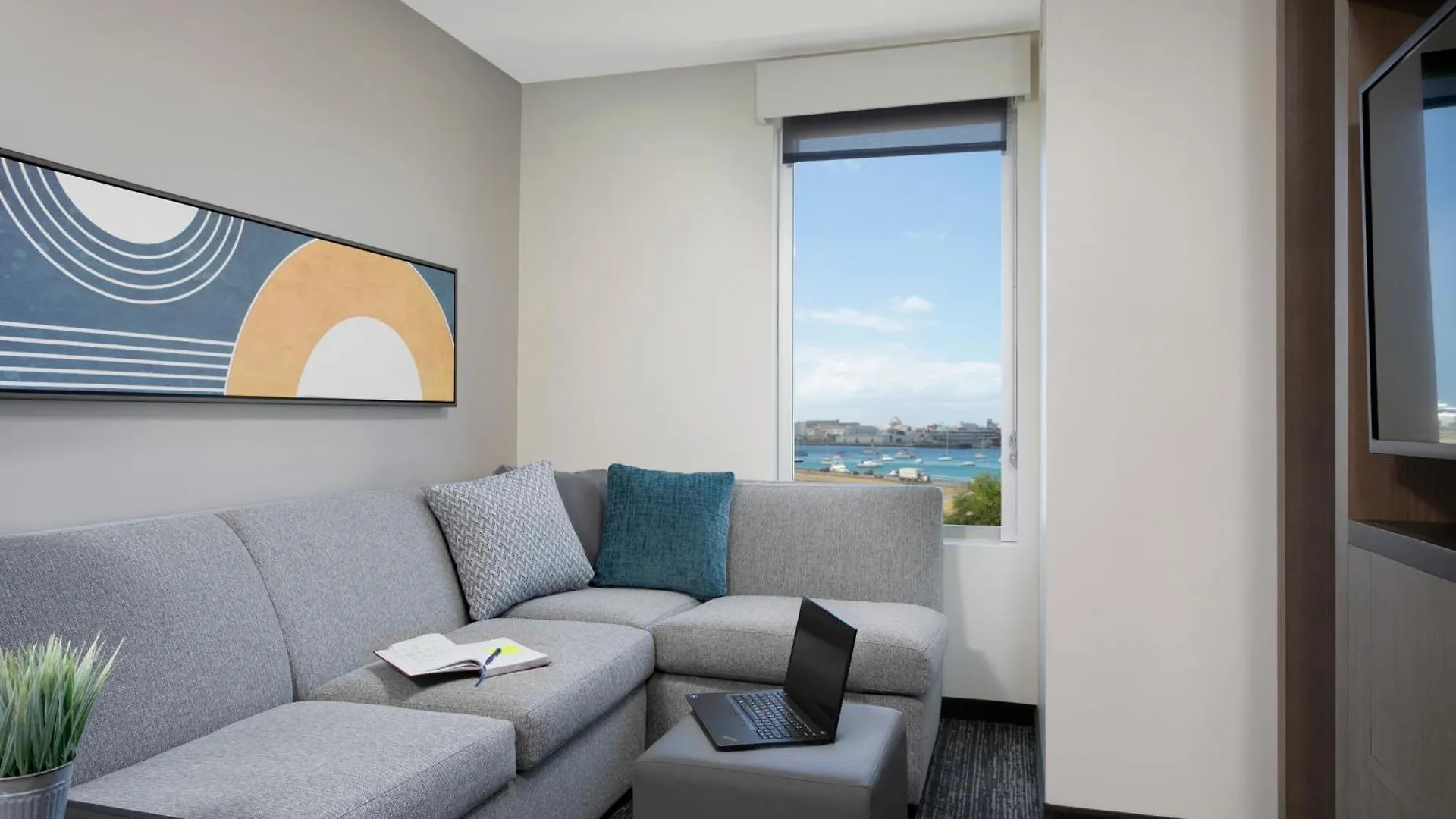 Hyatt House San Juan Hotel 3*,
